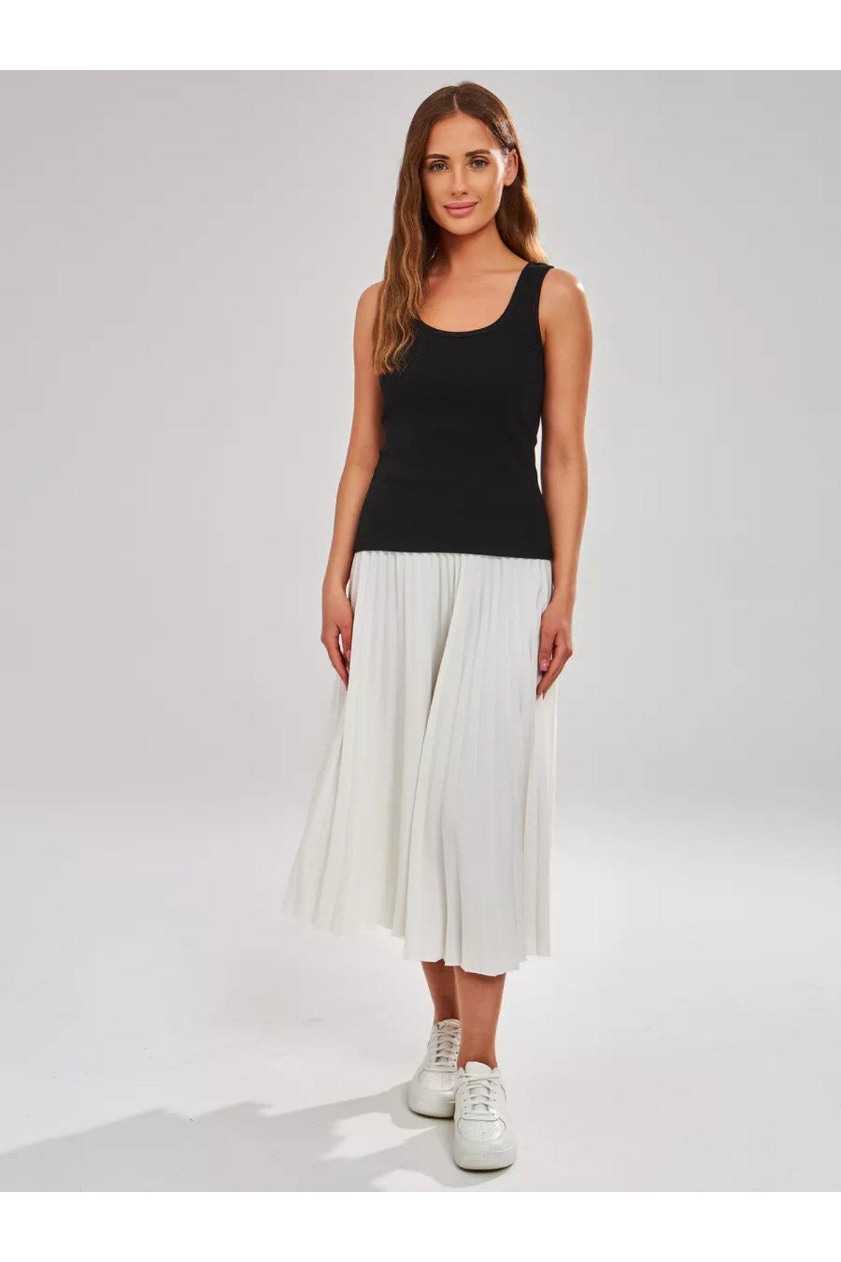 1_org_zoom-159.jpg Lirona Kadın Pamuklu Kaşkorse Fitilli Kalın Askılı Örme Atlet Bluz - Siyah - Görsel 1